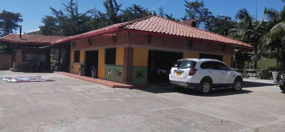 Hotel El Potrillo El Penol  Extérieur photo